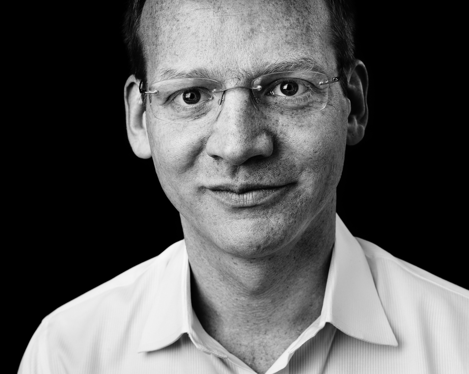<b>Matthias Spielkamp</b> | Alexander von Humboldt Institut für Internet und ... - spielkamp_foto